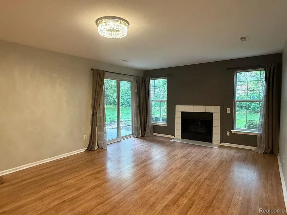 44837 Marigold Drive Sterling Heights City, MI 48314
