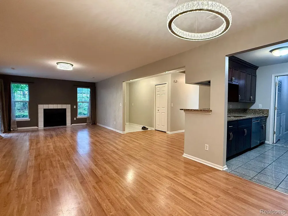 44837 Marigold Drive Sterling Heights City, MI 48314