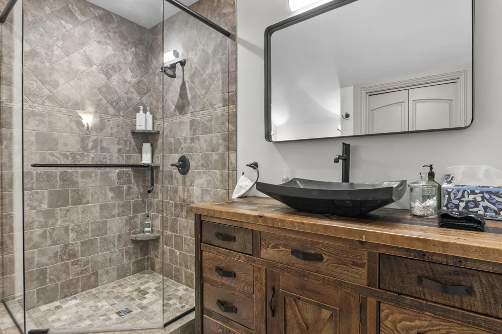 3463 NE Torch Lake Drive Central Lake Township, MI 49622