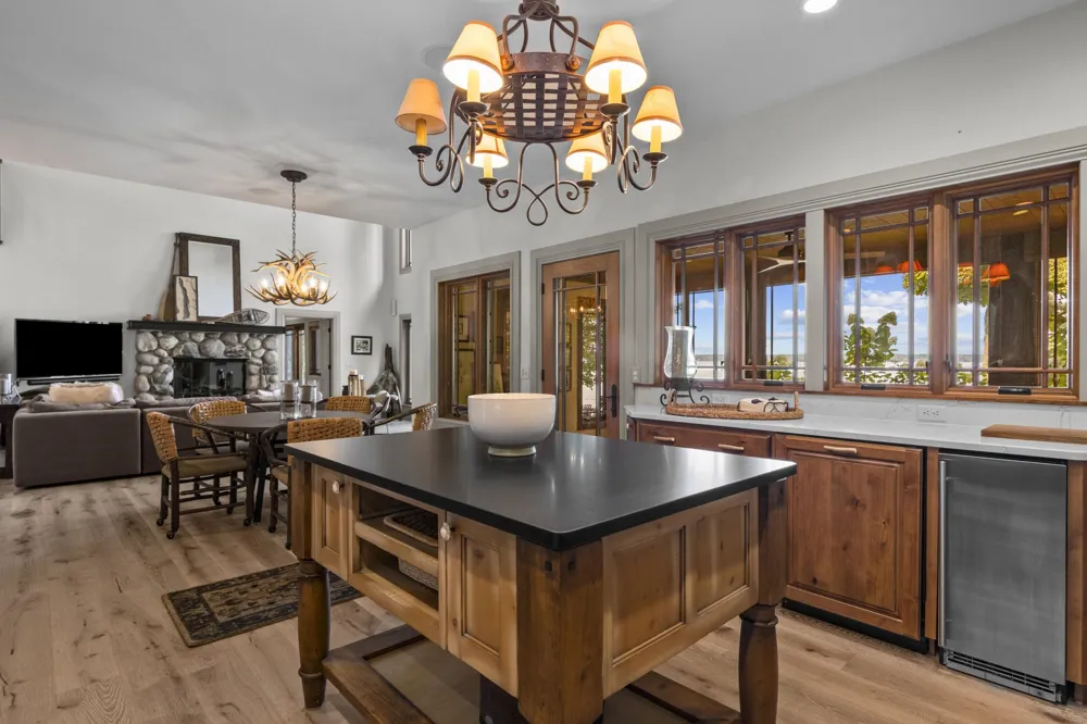 3463 NE Torch Lake Drive Central Lake Township, MI 49622