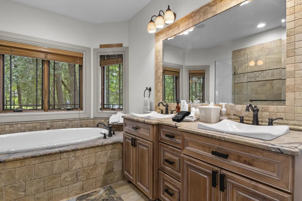 3463 NE Torch Lake Drive Central Lake Township, MI 49622