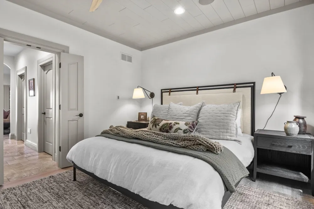 3463 NE Torch Lake Drive Central Lake Township, MI 49622