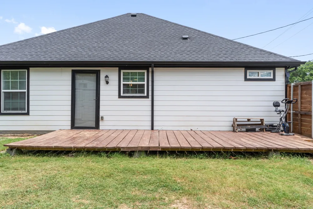 810 S MAIN STREET Kemp, TX 75143