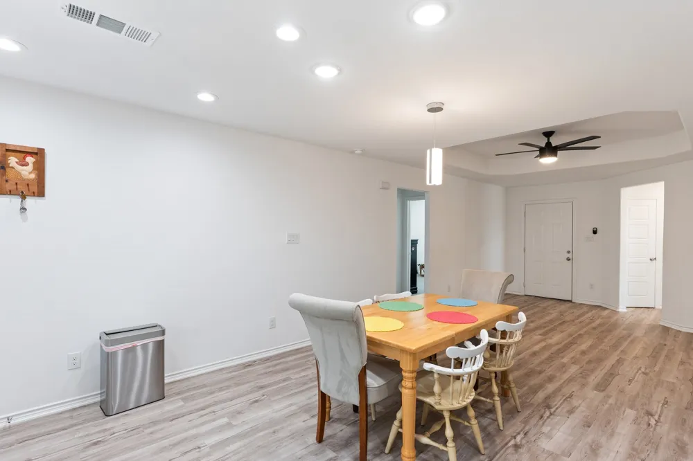 810 S MAIN STREET Kemp, TX 75143