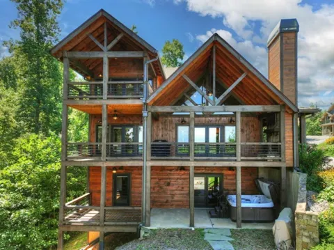 320 Amber Ridge