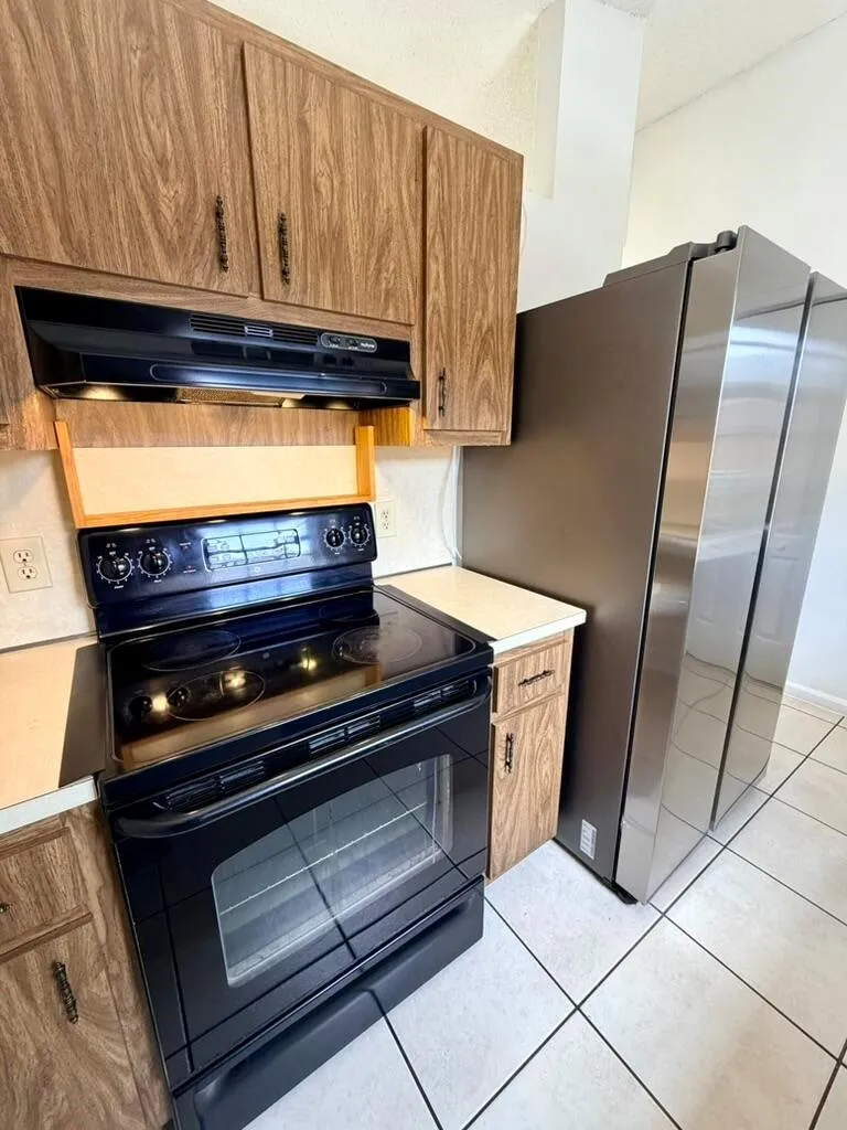 8715 PLUTO TERRACE West Palm Beach, FL 33403