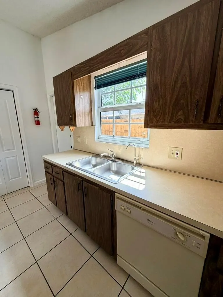 8715 PLUTO TERRACE West Palm Beach, FL 33403