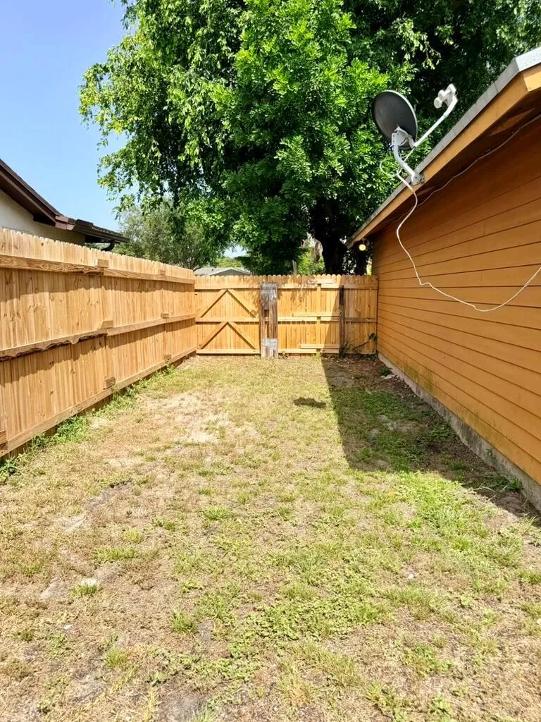 8715 PLUTO TERRACE West Palm Beach, FL 33403