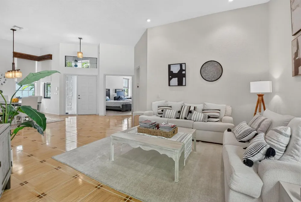 6301 NW 25th Way Boca Raton, FL 33496