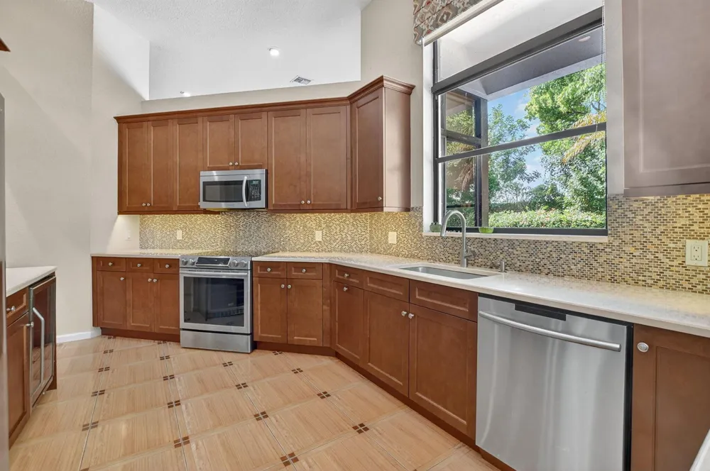 6301 NW 25th Way Boca Raton, FL 33496