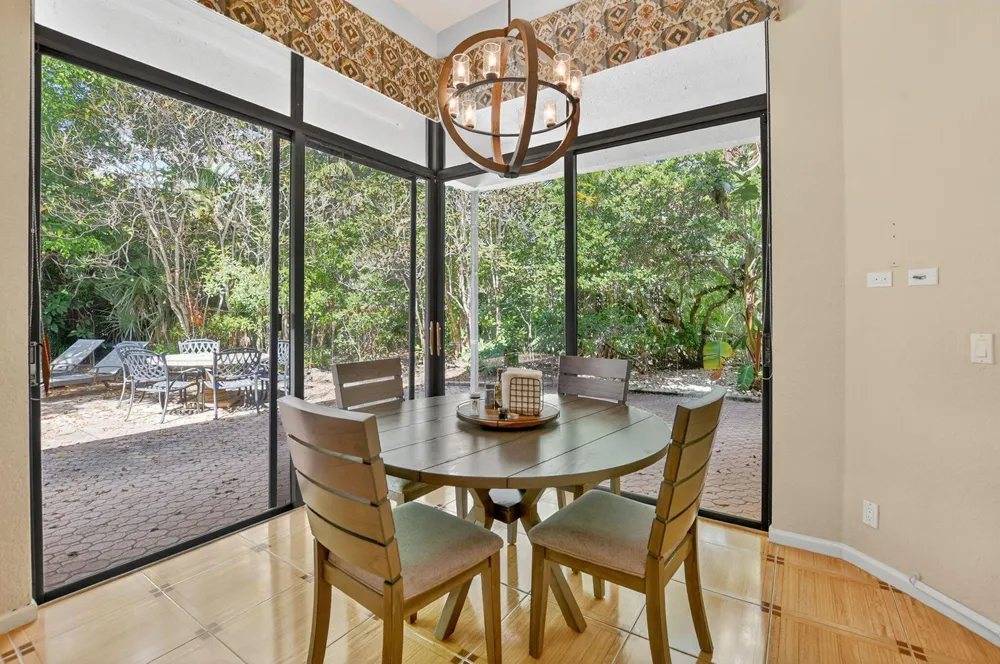 6301 NW 25th Way Boca Raton, FL 33496