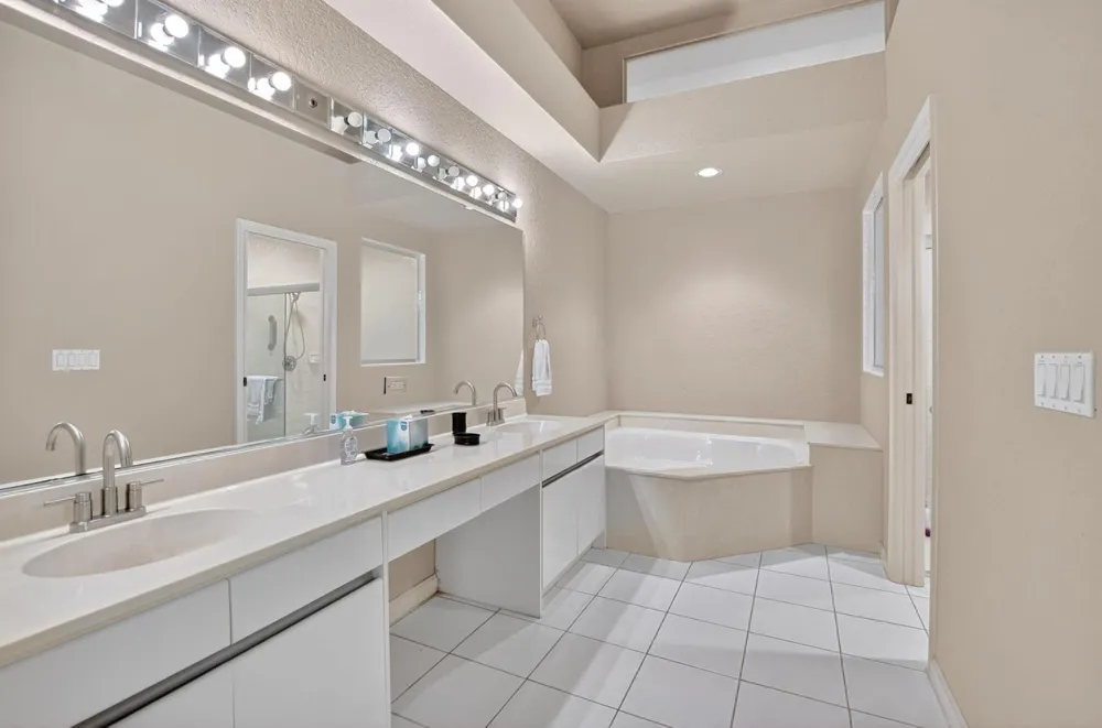 6301 NW 25th Way Boca Raton, FL 33496