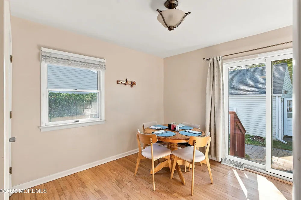 122 9th Street Belford, NJ 07718