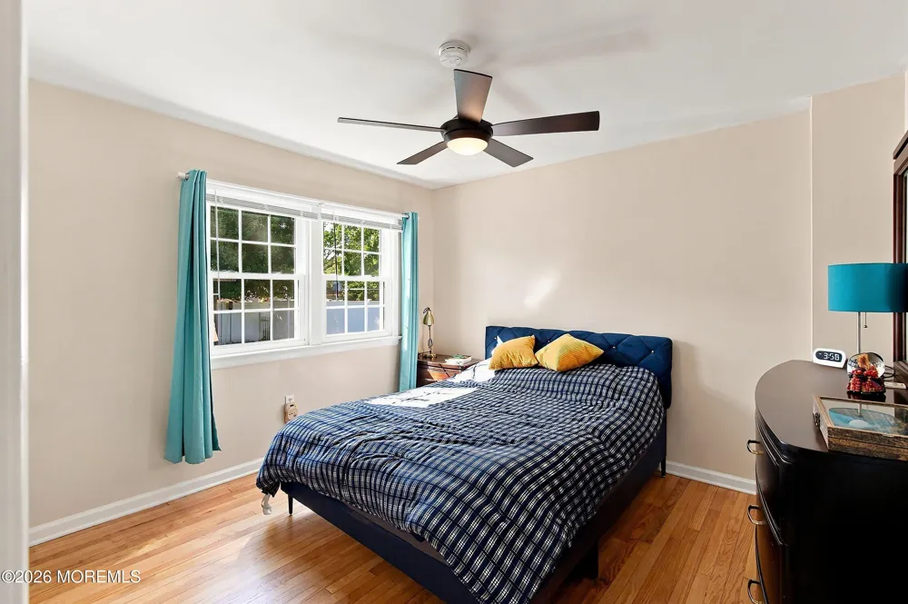 122 9th Street Belford, NJ 07718