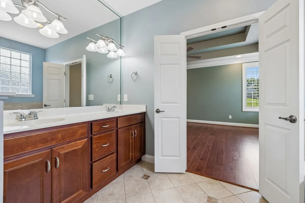1219 Chickadee Cir Hermitage, TN 37076