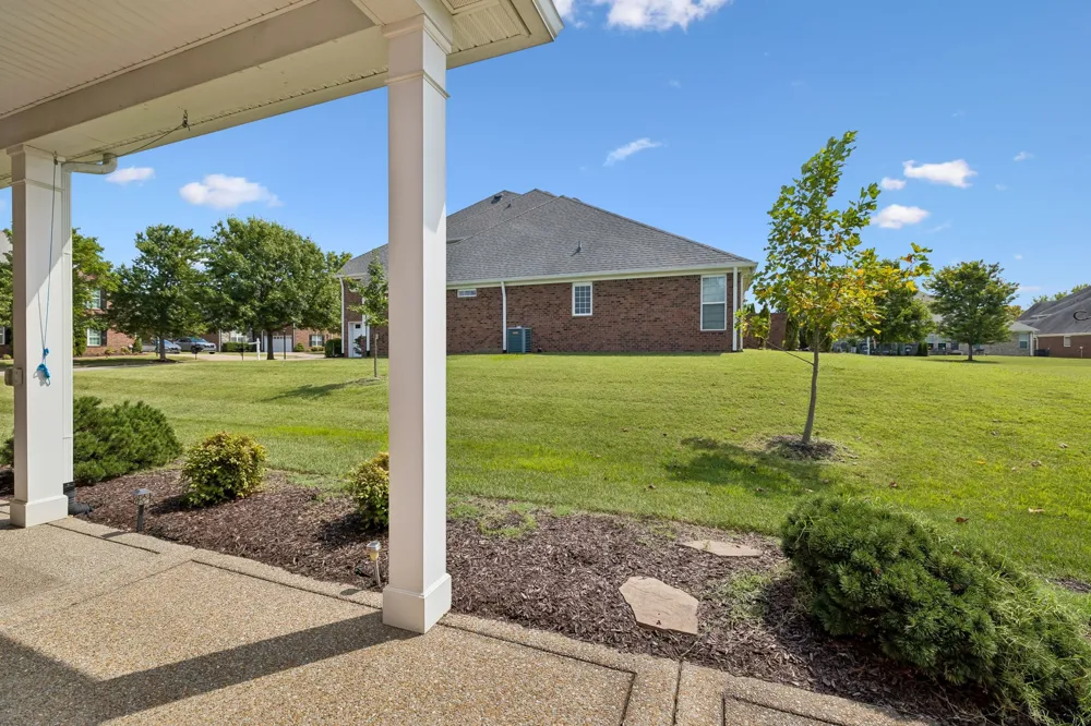 1219 Chickadee Cir Hermitage, TN 37076