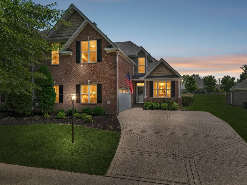 1219 Chickadee Cir Hermitage, TN 37076