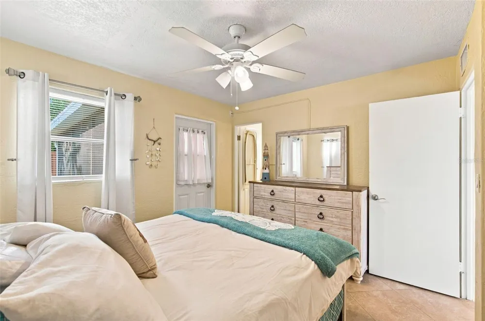 414 FLUSHING AVENUE Daytona Beach, FL 32118