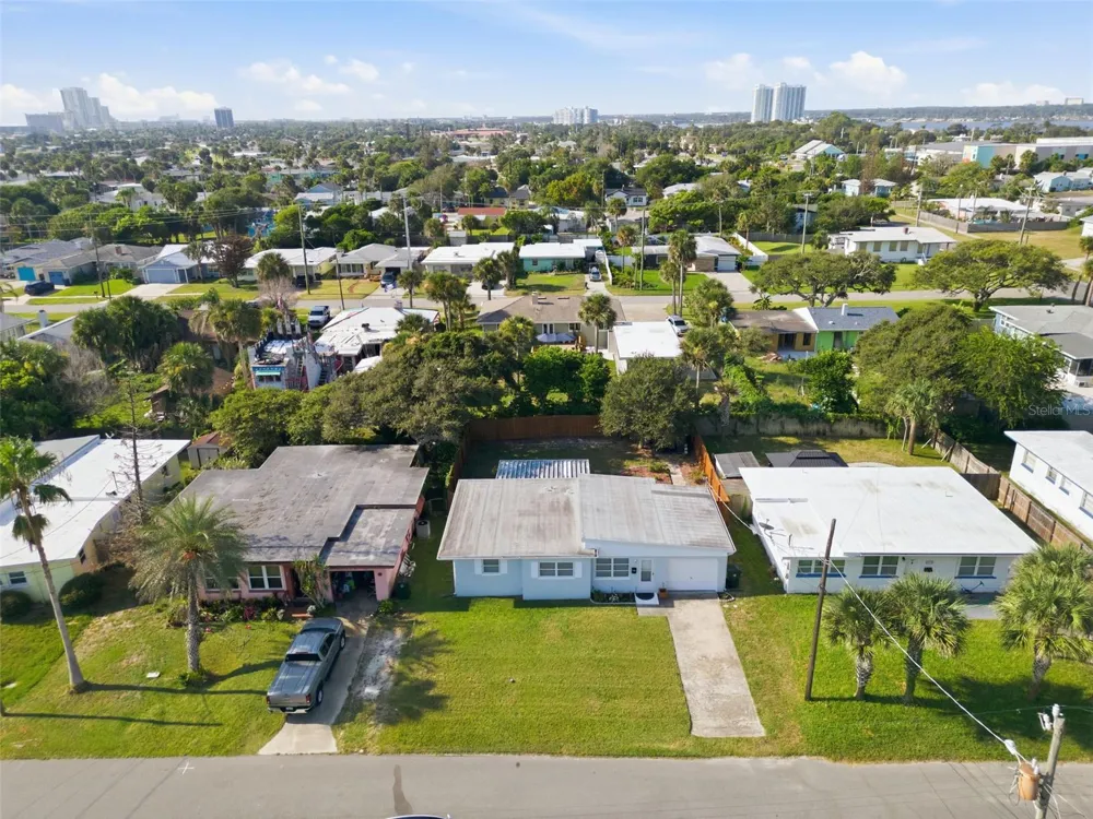 414 FLUSHING AVENUE Daytona Beach, FL 32118