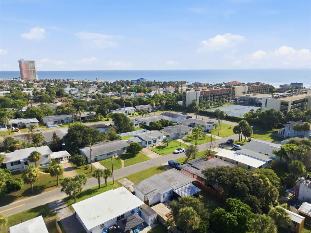 414 FLUSHING AVENUE Daytona Beach, FL 32118