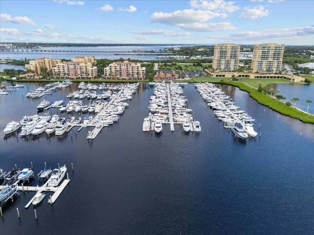 102 RIVIERA DUNES WAY #S-97 Palmetto, FL 34221