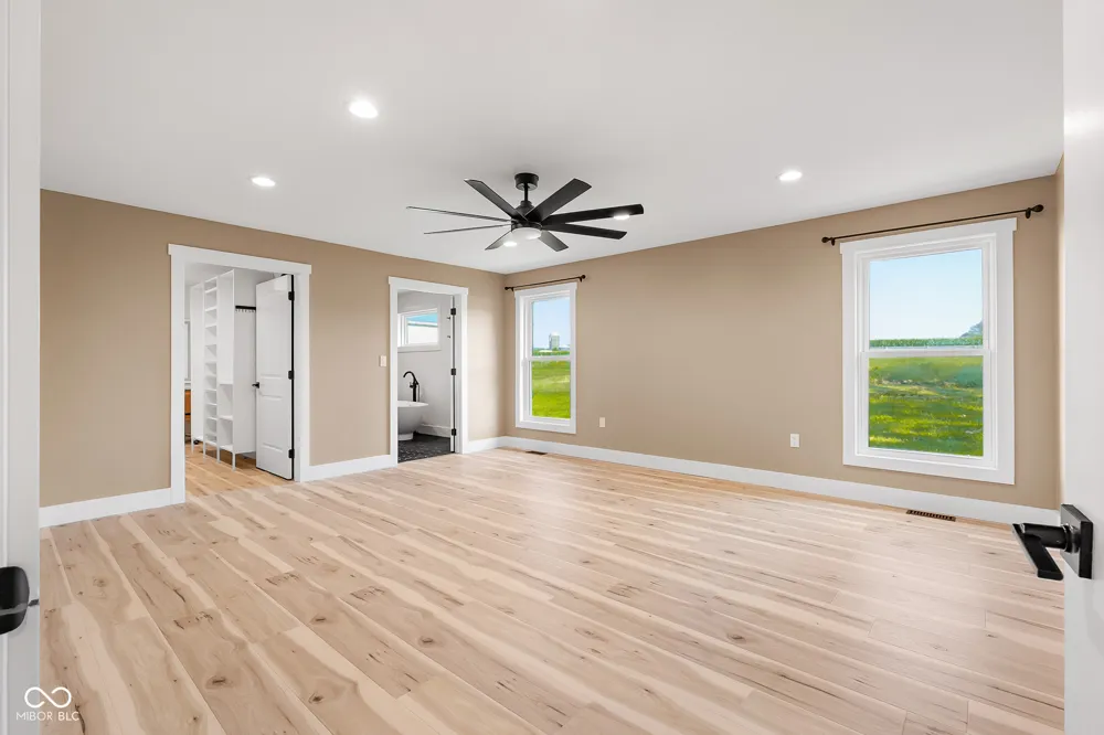 9070 W 450 S Columbus, IN 47201