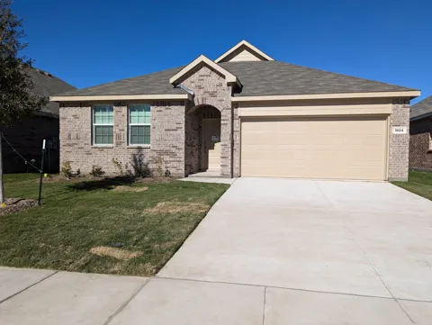 1824 White Ash Way