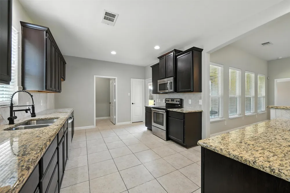 2401 Fall Leaf Court Denton, TX 76209