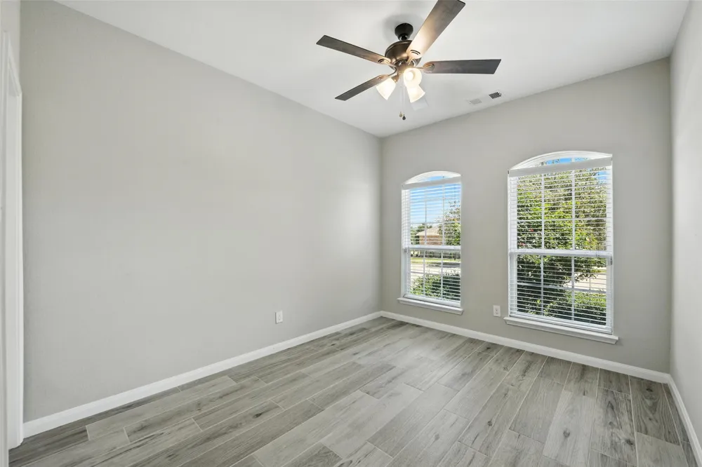 2401 Fall Leaf Court Denton, TX 76209