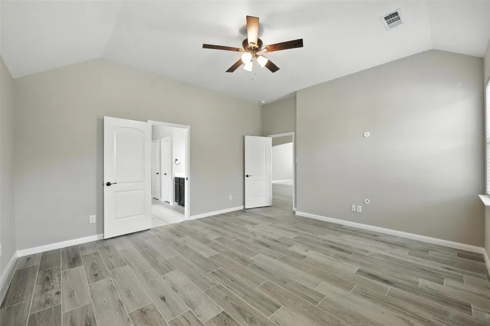 2401 Fall Leaf Court Denton, TX 76209