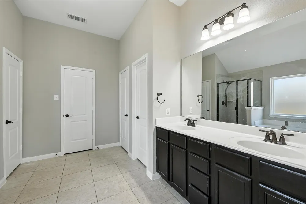 2401 Fall Leaf Court Denton, TX 76209