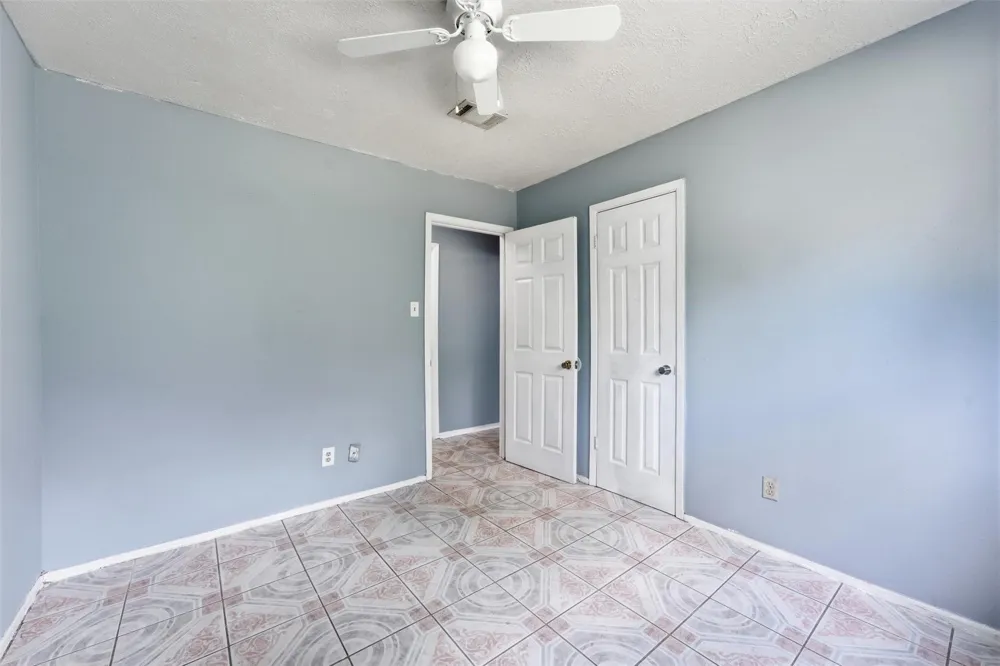 12402 Enchanted Path Drive Houston, TX 77044