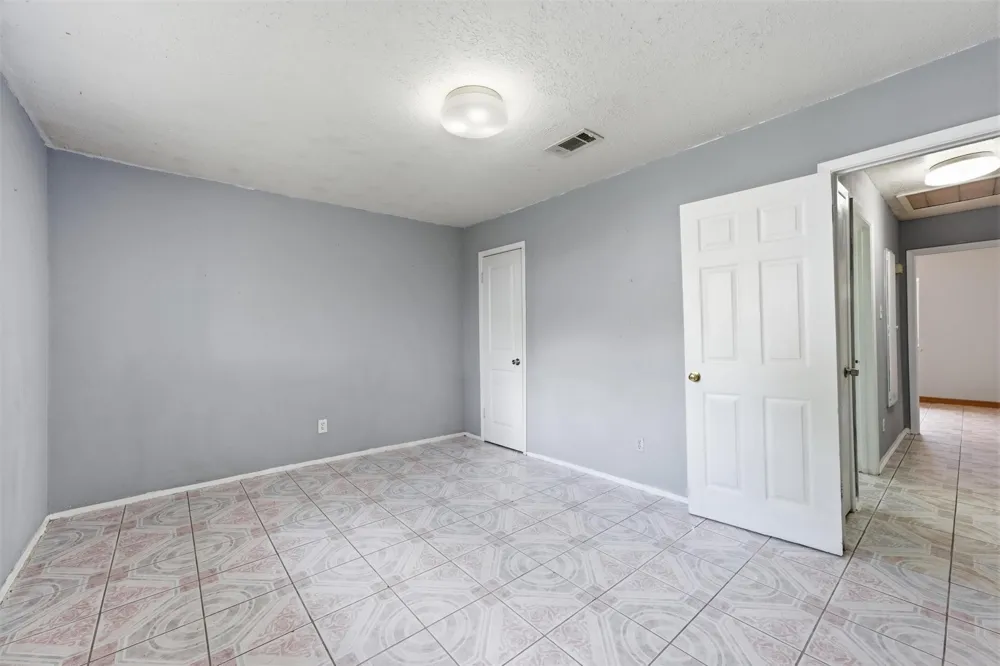 12402 Enchanted Path Drive Houston, TX 77044