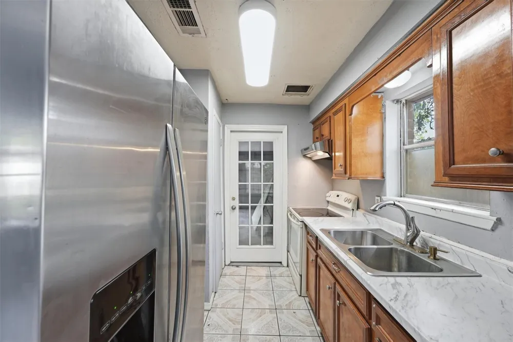 12402 Enchanted Path Drive Houston, TX 77044