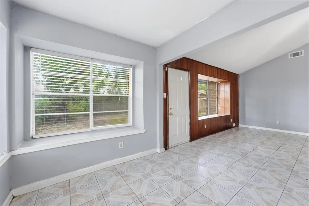 12402 Enchanted Path Drive Houston, TX 77044