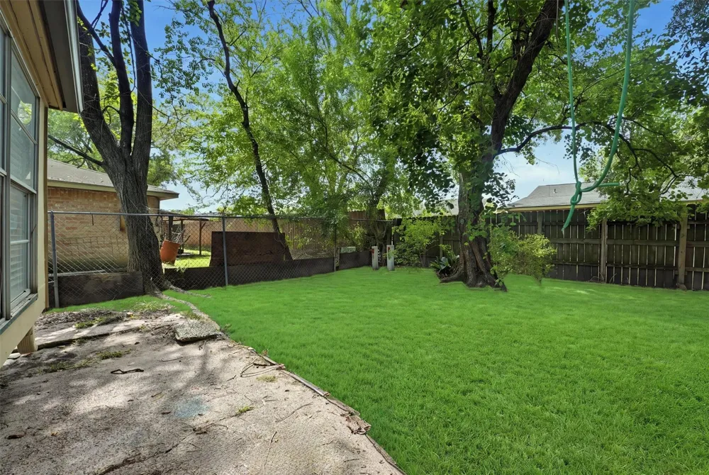12402 Enchanted Path Drive Houston, TX 77044