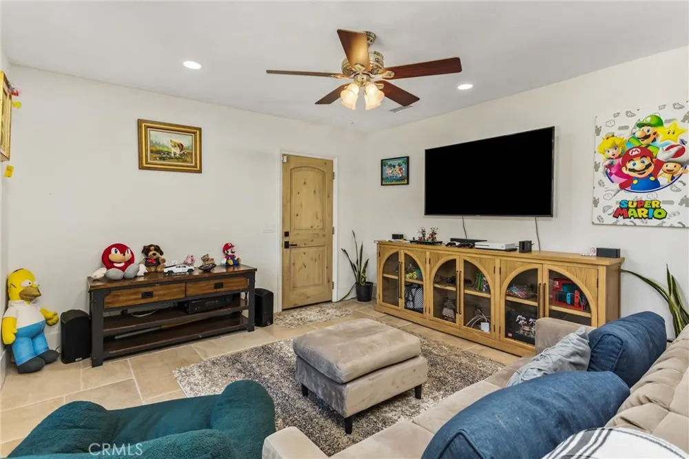408 Edgemont Drive Redlands, CA 92373