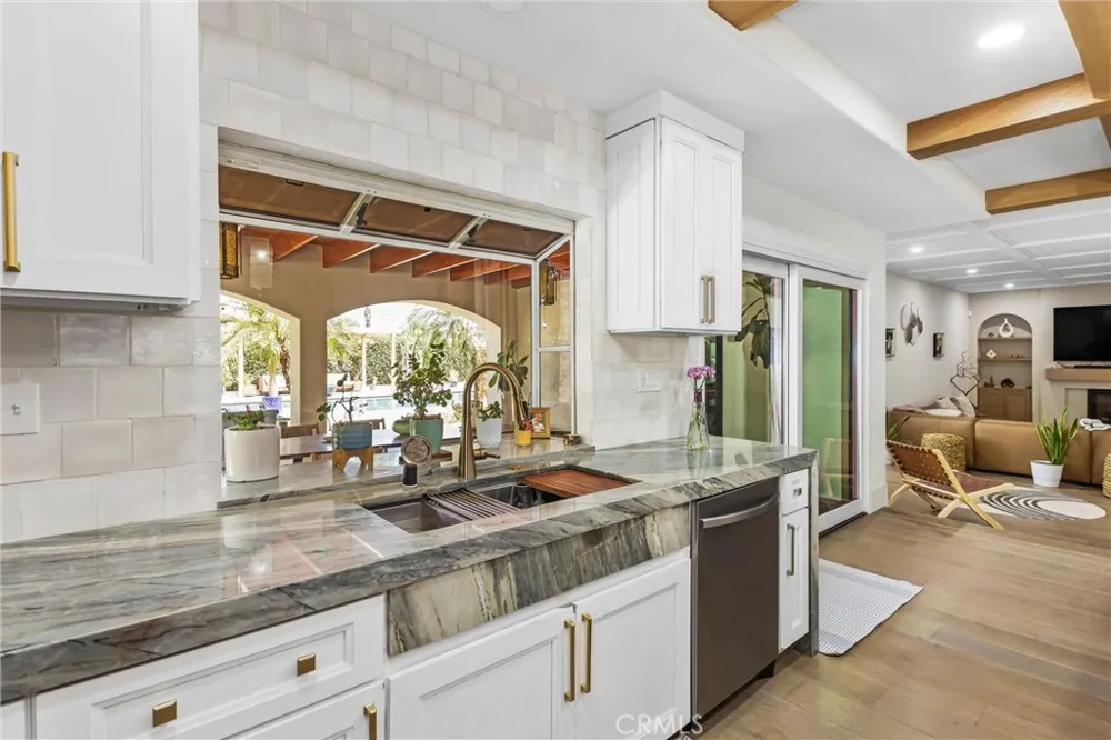 408 Edgemont Drive Redlands, CA 92373