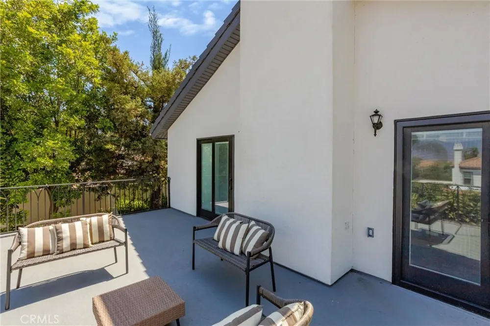 408 Edgemont Drive Redlands, CA 92373