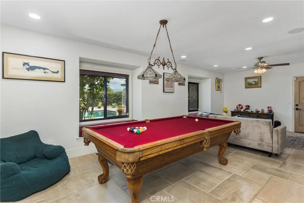 408 Edgemont Drive Redlands, CA 92373