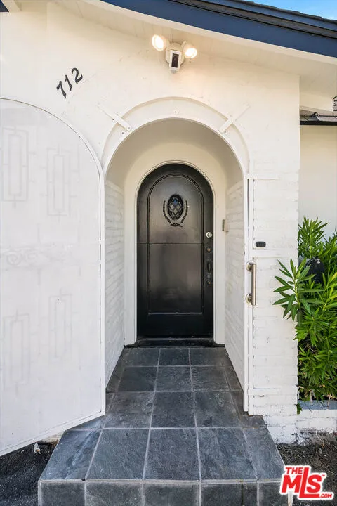 712 S Citrus Avenue Los Angeles, CA 90036