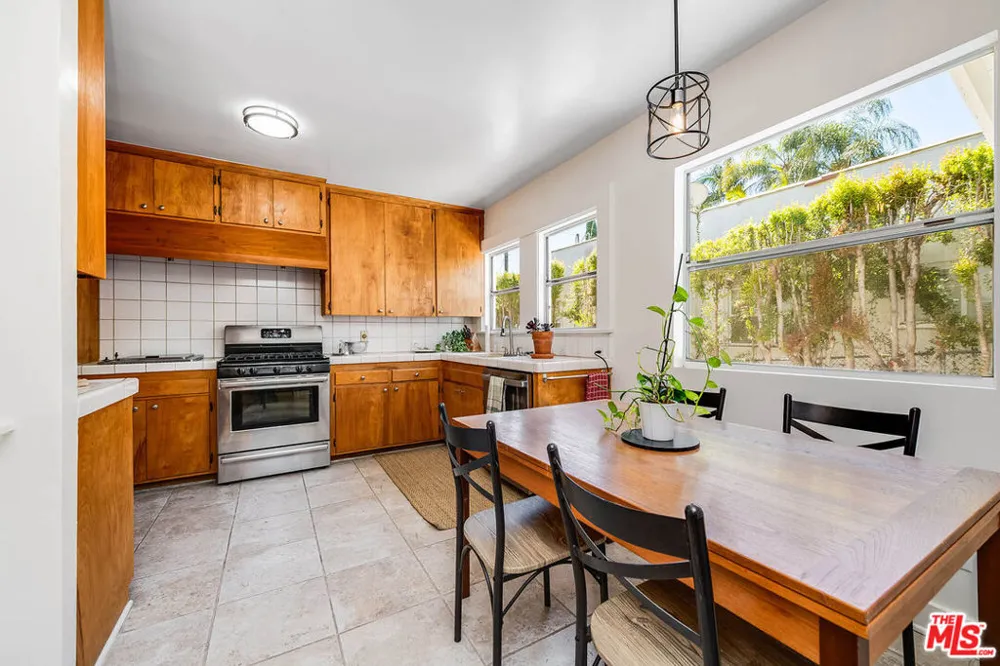 712 S Citrus Avenue Los Angeles, CA 90036