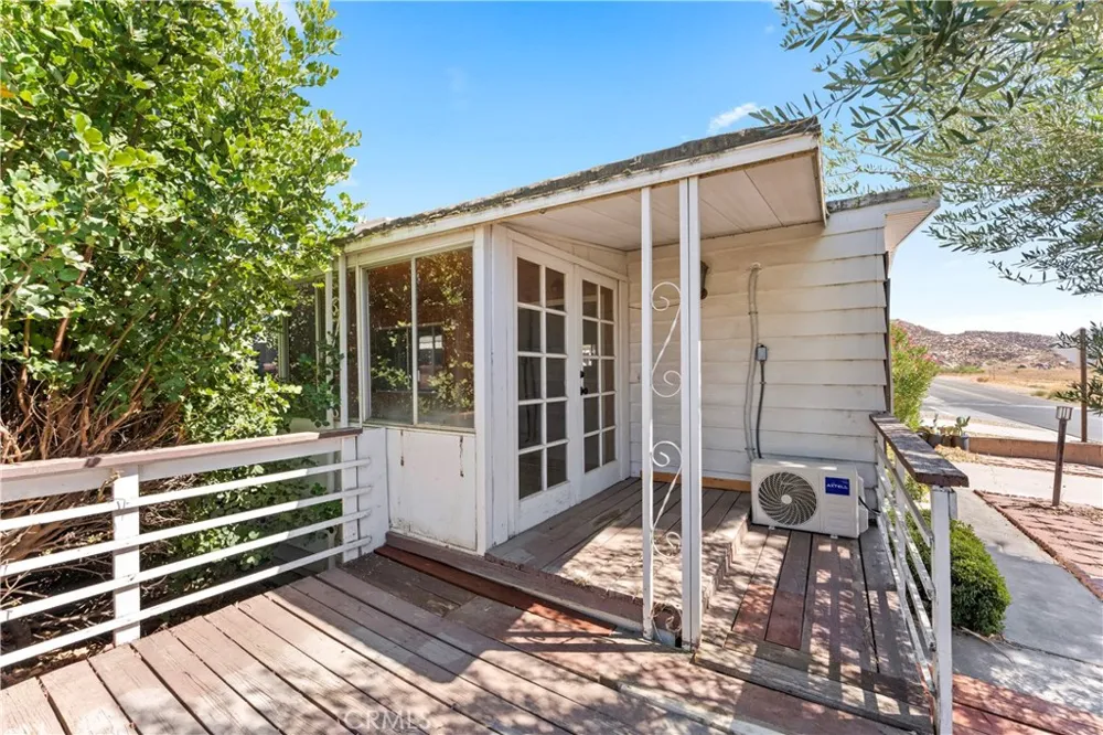 26050 Sultanas Homeland, CA 92548