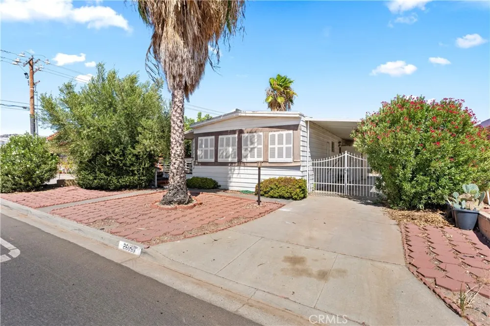 26050 Sultanas Homeland, CA 92548