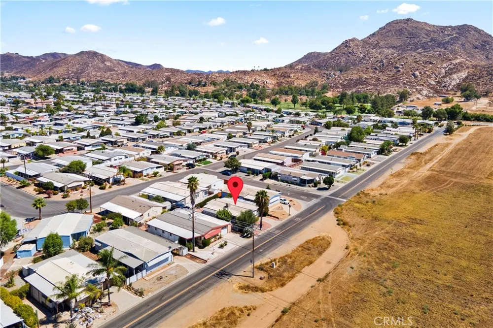 26050 Sultanas Homeland, CA 92548