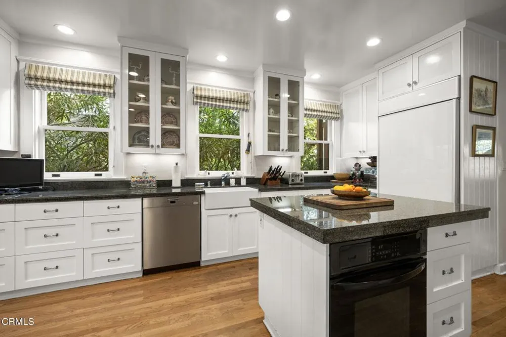 412 Oaklawn Avenue South Pasadena, CA 91030