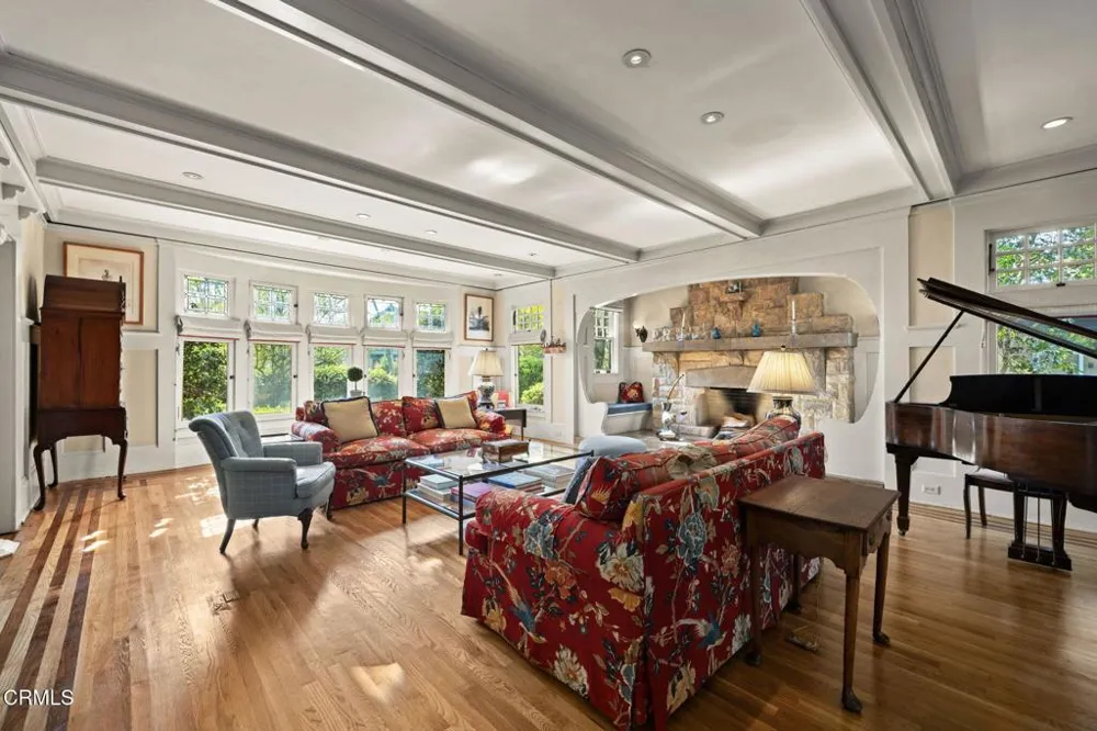 412 Oaklawn Avenue South Pasadena, CA 91030