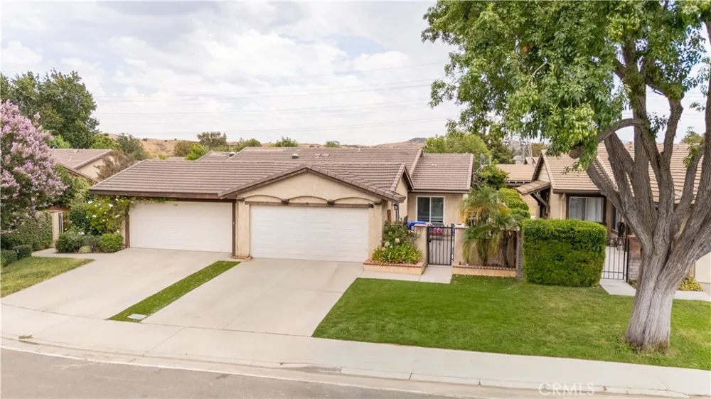 25652 Palma Alta Valencia, CA 91355