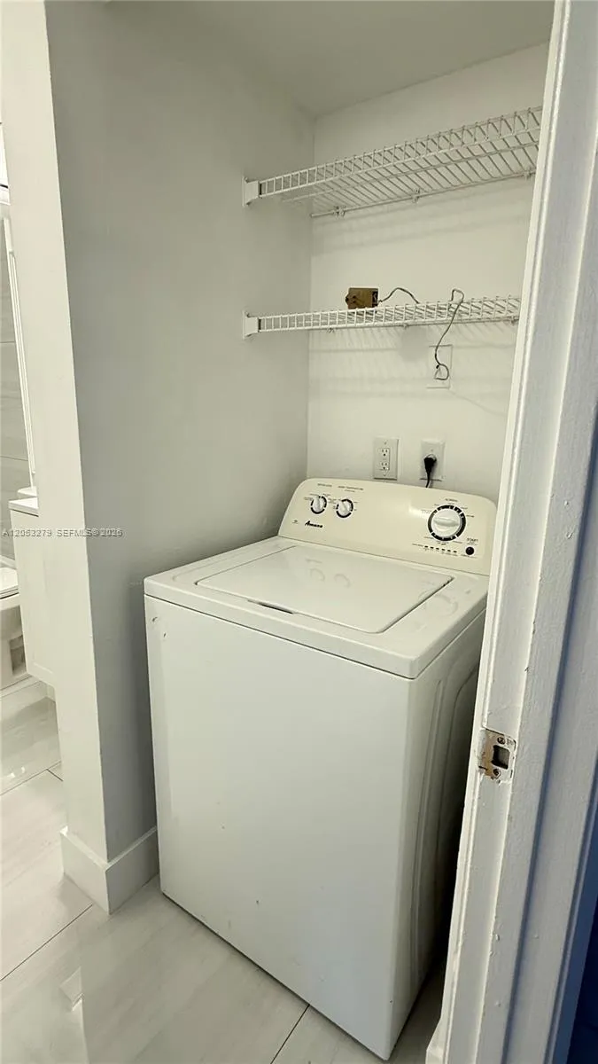 18304 NW 68th Ave #M Hialeah, FL 33015