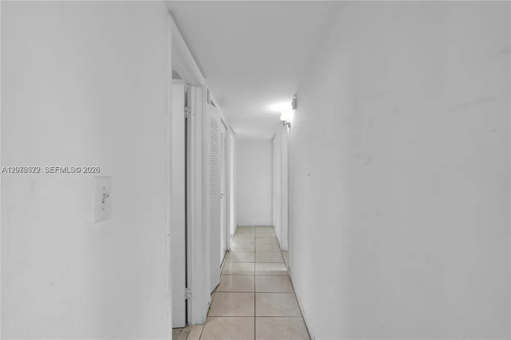 9001 SW 77th Ave #C402 Miami, FL 33156
